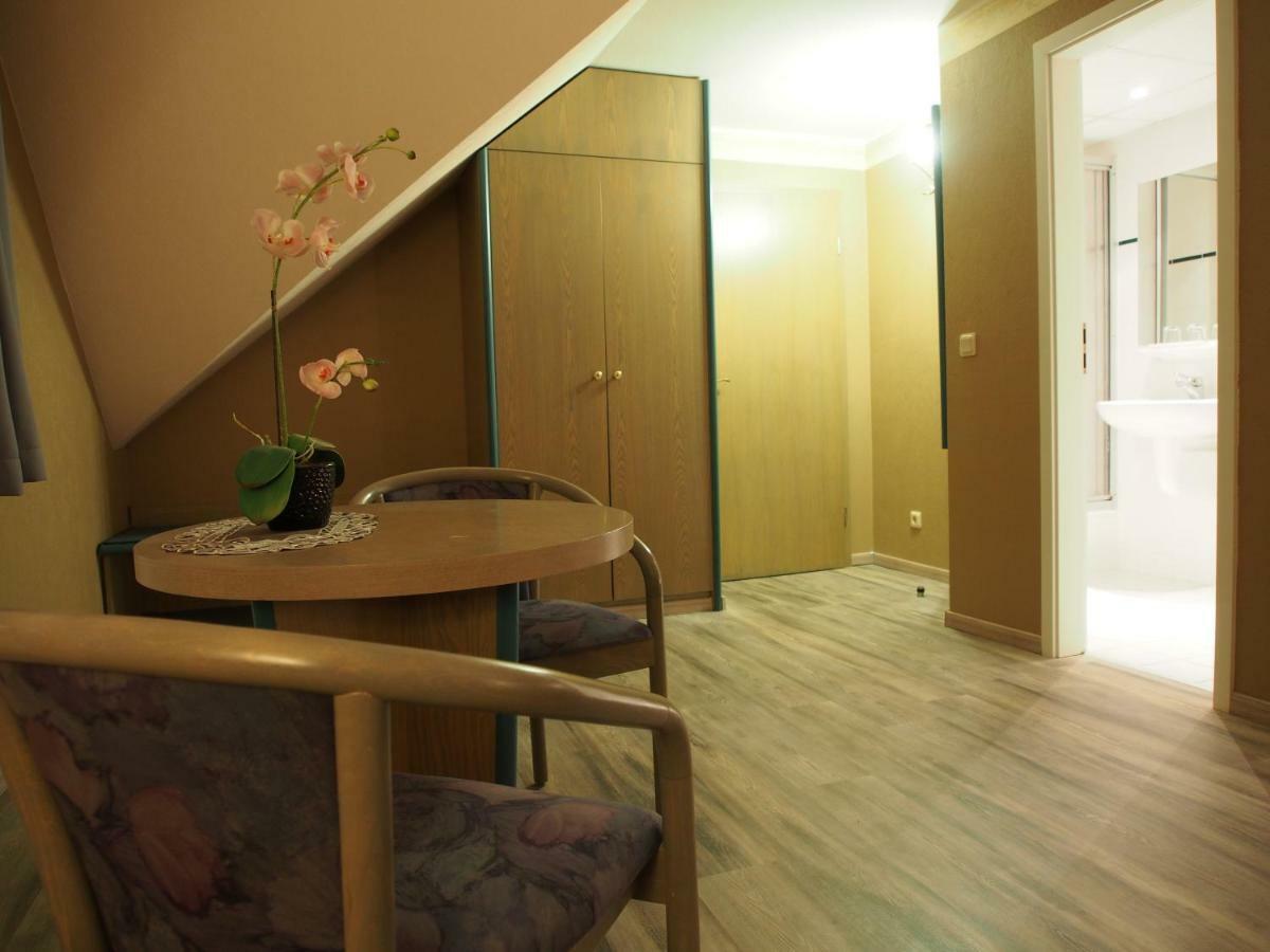 Pension Ottendorf-Okrilla Esterno foto