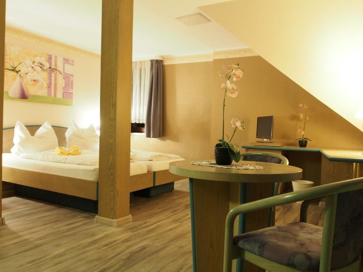 Pension Ottendorf-Okrilla Esterno foto